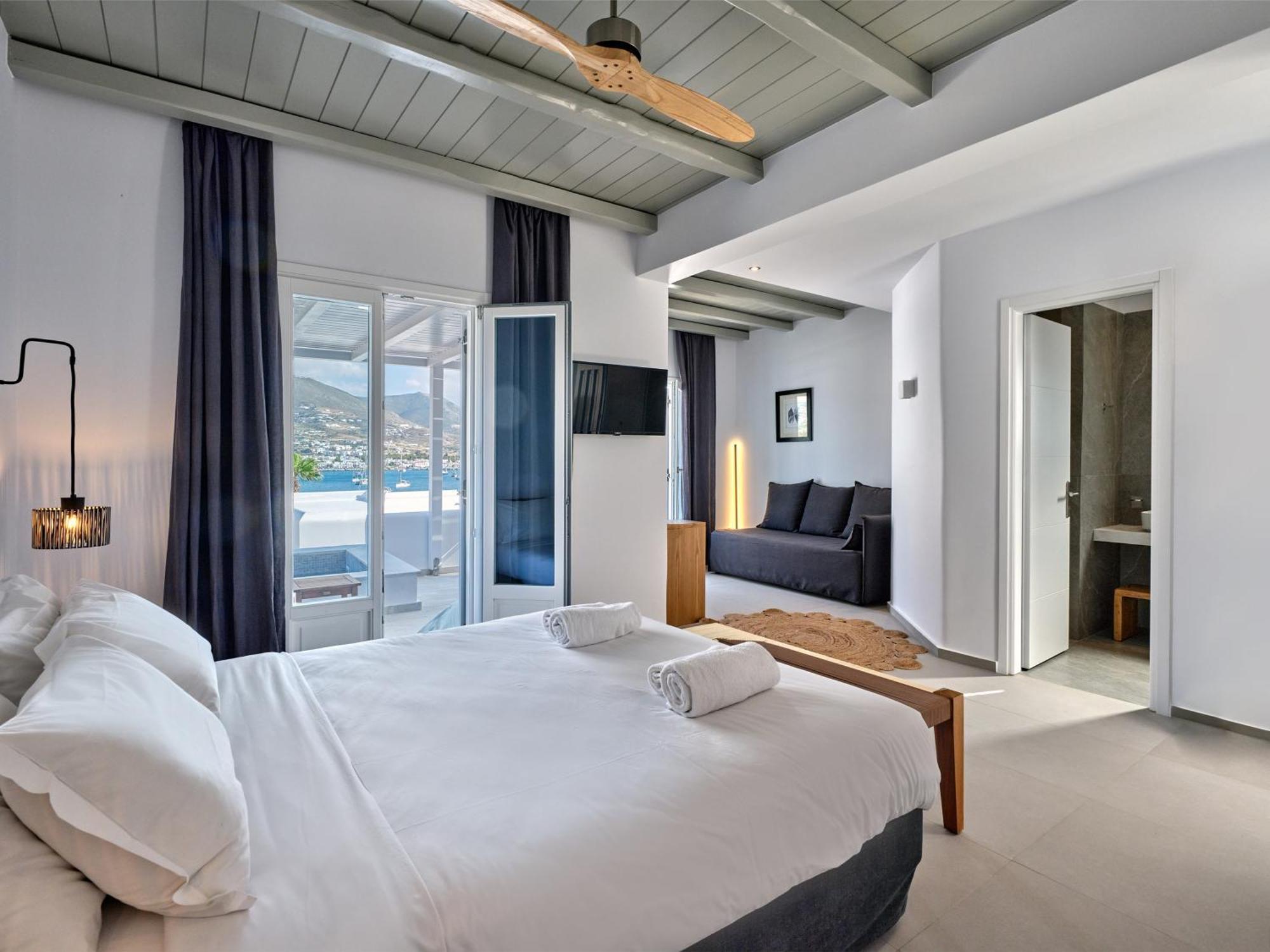 Parian Village Beach Hotel - Adults Only Páros 객실 사진