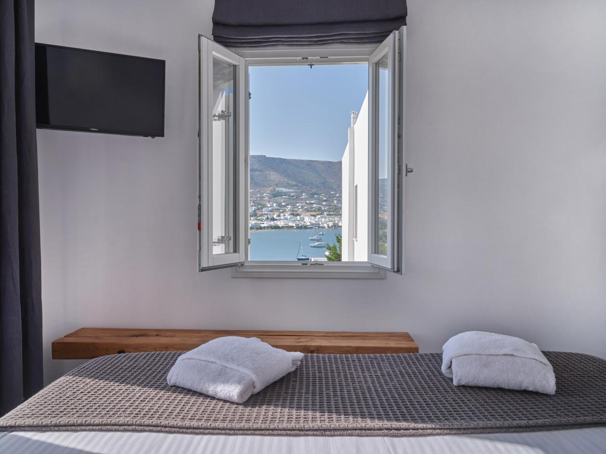 Parian Village Beach Hotel - Adults Only Páros 객실 사진